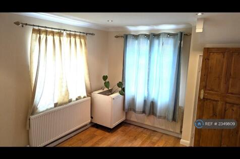 Ground Floor Double Bedroom View 3