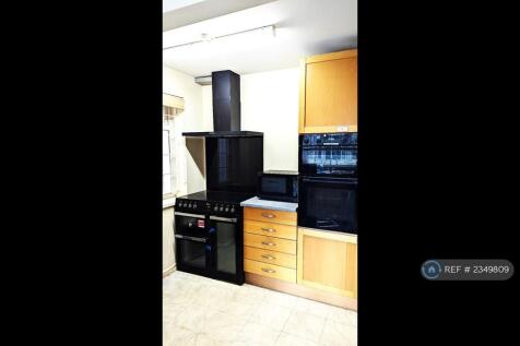 Newley Fitted Kitchen