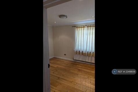 Ground Floor Double Bedroom View 6