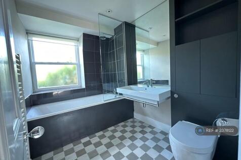 2nd Floor Bathroom