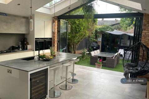 Open Kitchen 