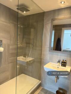 Second Bedroom En-Suite