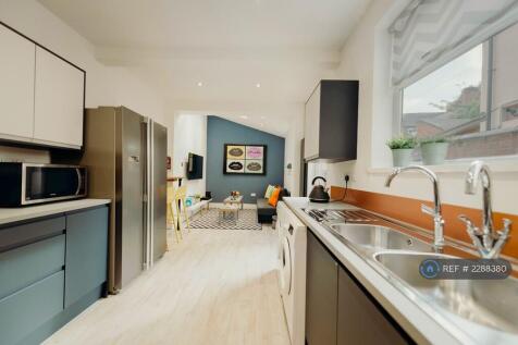 Open Plan Kitchen  Living