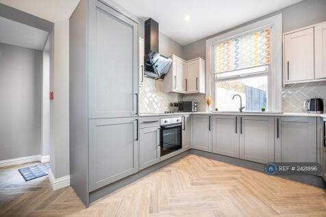 Shared Kitchen 