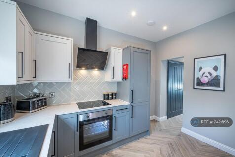 Communal Kitchen 
