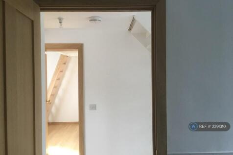 Second Bedroom With Mezzanine Sleeps 2