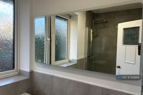 Bath With a Bluetooth Mirror/Spearker
