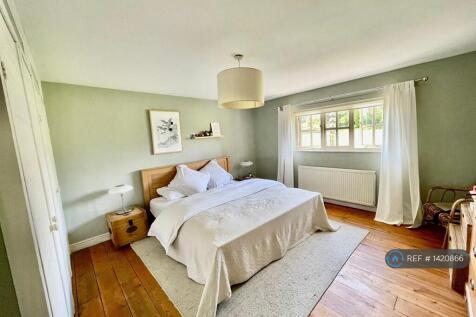 Double Bedroom 1
