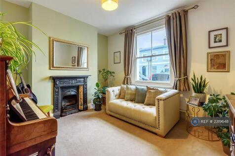 Ground Floor Lounge