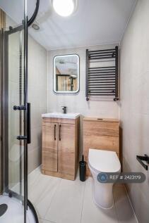 Ensuite Close Up