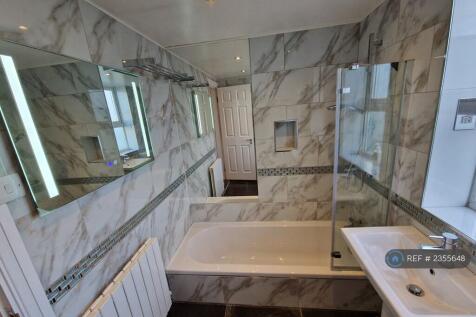 Upstairs Bathroom