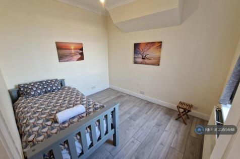 Rear Bedroom