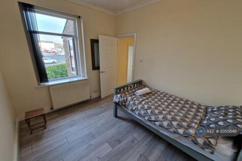 Rear Bedroom