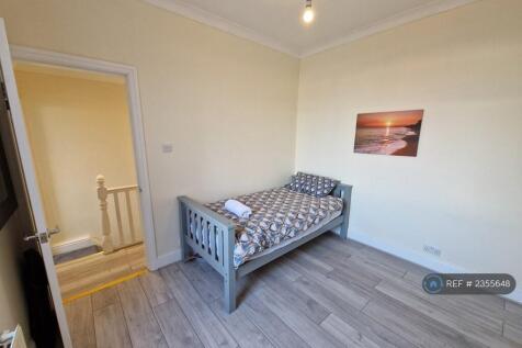 Rear Bedroom