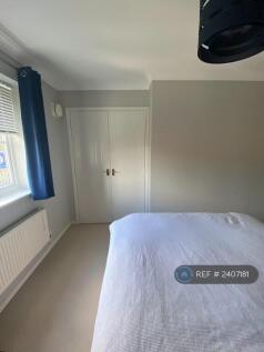 Bedroom One (Towards Wardrobe)