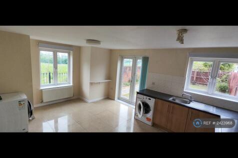 Ground Floor Kitchen 2