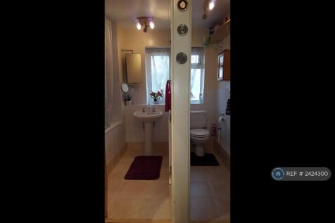 Separate Power Bath And Toilet 