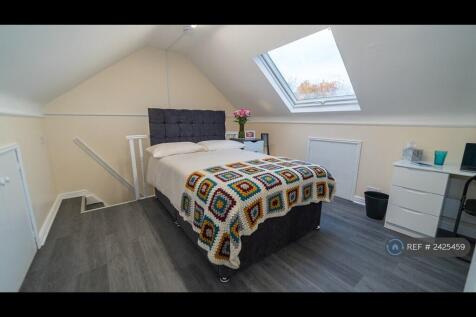 Eston Loft-a