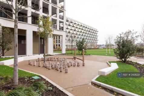 Your Green, Inviting Building Entrance