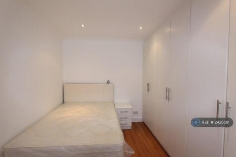 Bedroom With Fitted Wardrobes