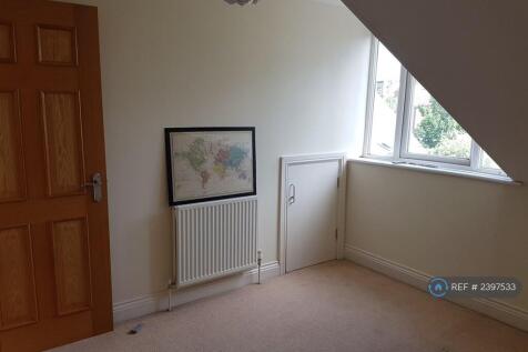 2nd Floor Bedroom Rear