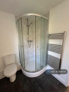 Room 2 Ensuite