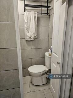 Bathromm 1