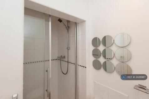 Ensuite Shower Room Off Front Bedroom