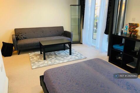 Room 3 With Balcony 