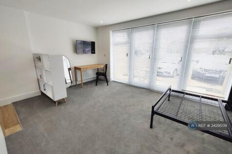 Room 2 - Ensuite &#43; Kitchenette &#43; Private Terrace