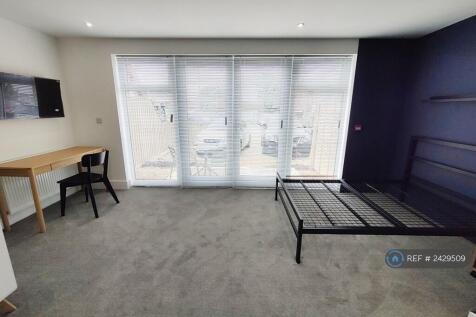 Room 2 - Ensuite &#43; Kitchenette &#43; Private Terrace