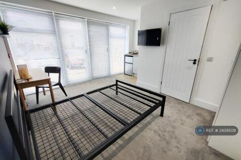 Room 3 - Ensuite &#43; Kitchenette &#43; Private Terrace