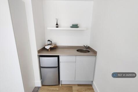Room 2 - Ensuite &#43; Kitchenette &#43; Private Terrace