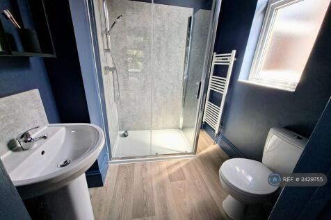 Room 3 - Ensuite &#43; Kitchenette