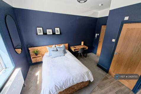 Room 3 - Ensuite &#43; Kitchenette