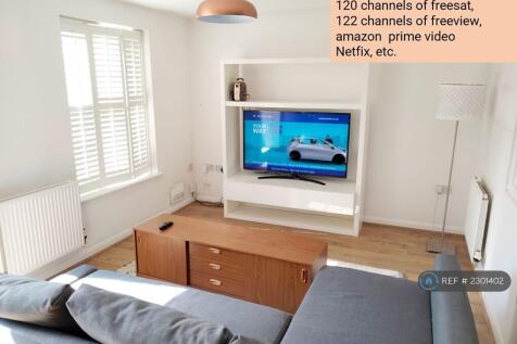 Lounge With 55in Smart Tv
