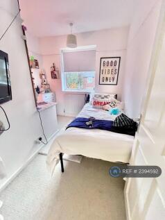  Single Bedroom/Study