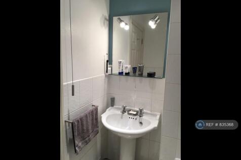 En Suite Bathroom 