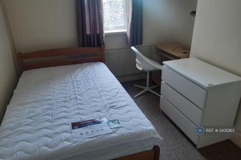 Bed 1 [2.8m x 3.6m]