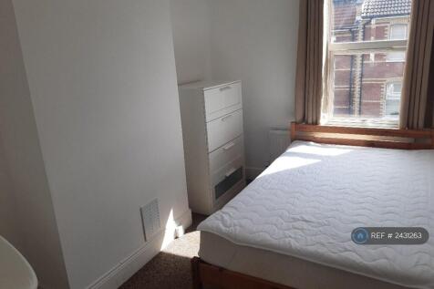 Bed 3 [3.35m x 2.5m]