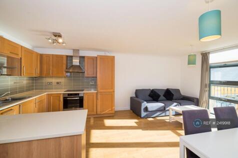 Spacious Living Room
