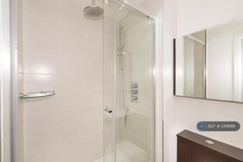 En-Suite (Rain Shower)