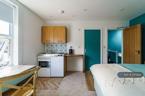 Studio 7- 1 Bath Street- £775pcm
