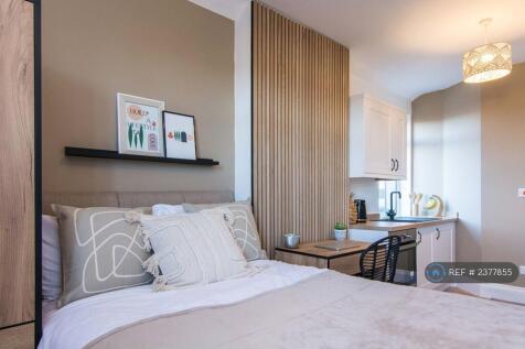 Studio 2- 14 Market Street- £775pcm