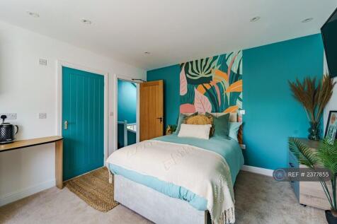 Studio 7- 1 Bath Street- £775pcm