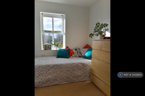 Second Bedroom/Study