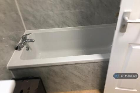 1st Floor Bathroom