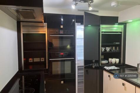Integrated Fridge Freezer