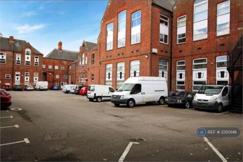 Secure Parking With 24hr Cctv
