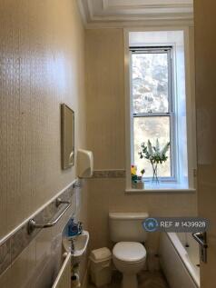 1 Of 4 Shower Rooms
